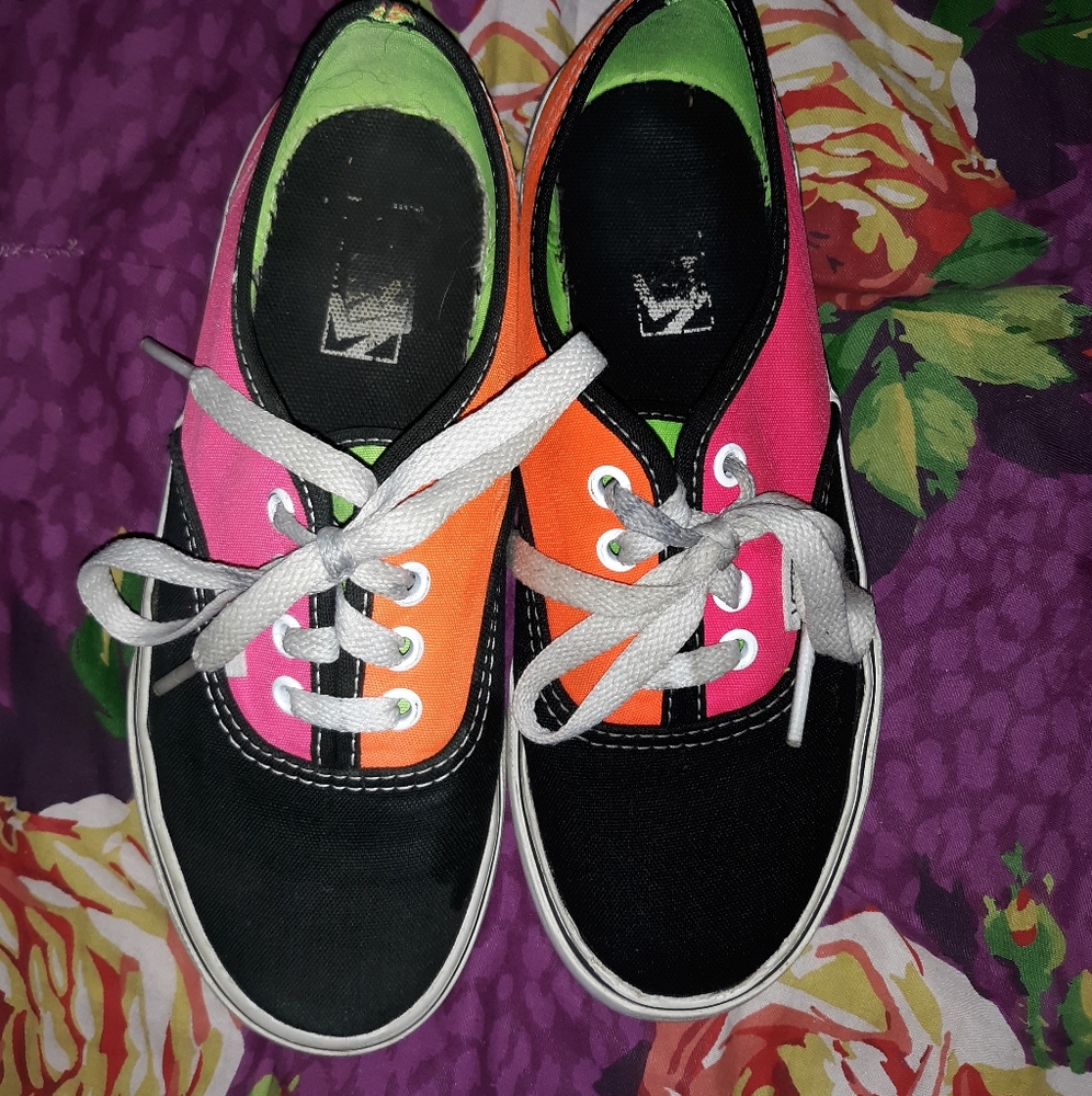 Kids vans size 1